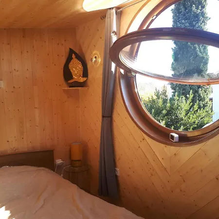 Ressource Au Chalet 게스트하우스 투르농쉬르론